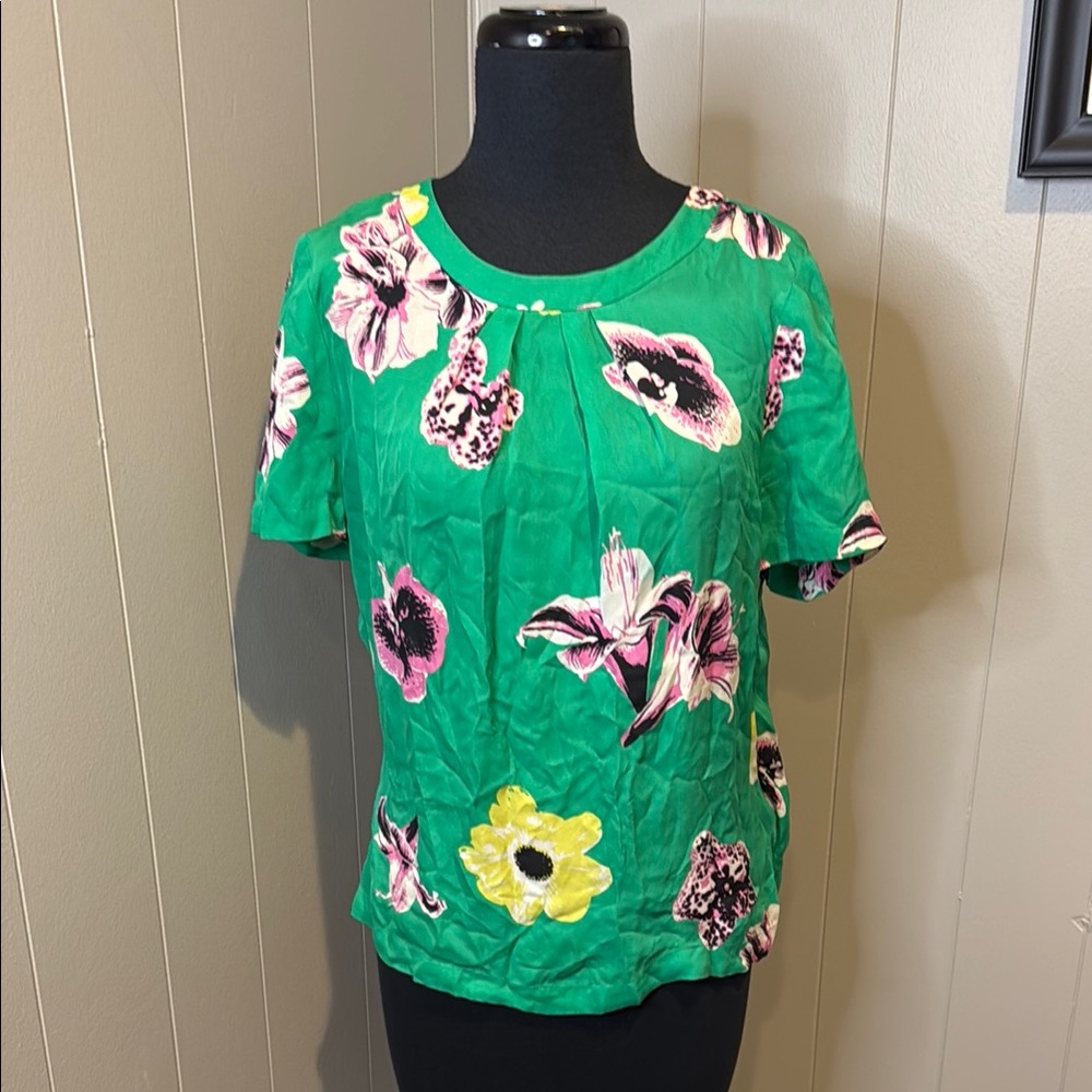 B4 J. Crew Women’s 6 Vibrant Green Floral Top